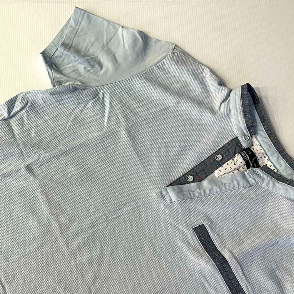 T43- Defacto light blue shirt size XL but fits L